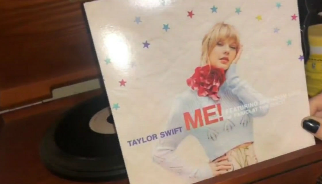 Baffled Taylor Swift Fans Stunned After Me Vinyl Plays