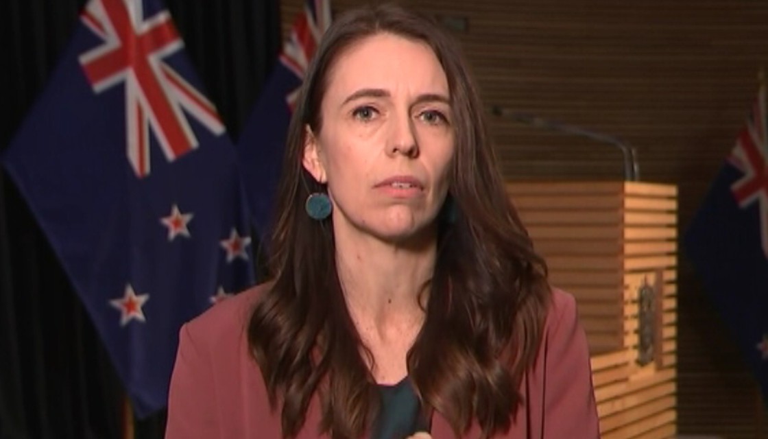 PM Jacinda Ardern denies Labour is favoured by gangs after Head Hunters  member urges followers not to vote for National | Newshub