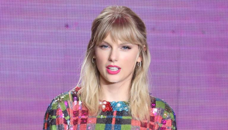 Taylor Swift Reveals Mum Andreas Brain Tumour Diagnosis