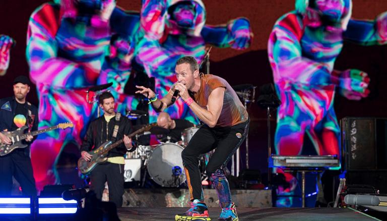 Review: Coldplay return with 'Music of the Spheres' - Los Angeles Times