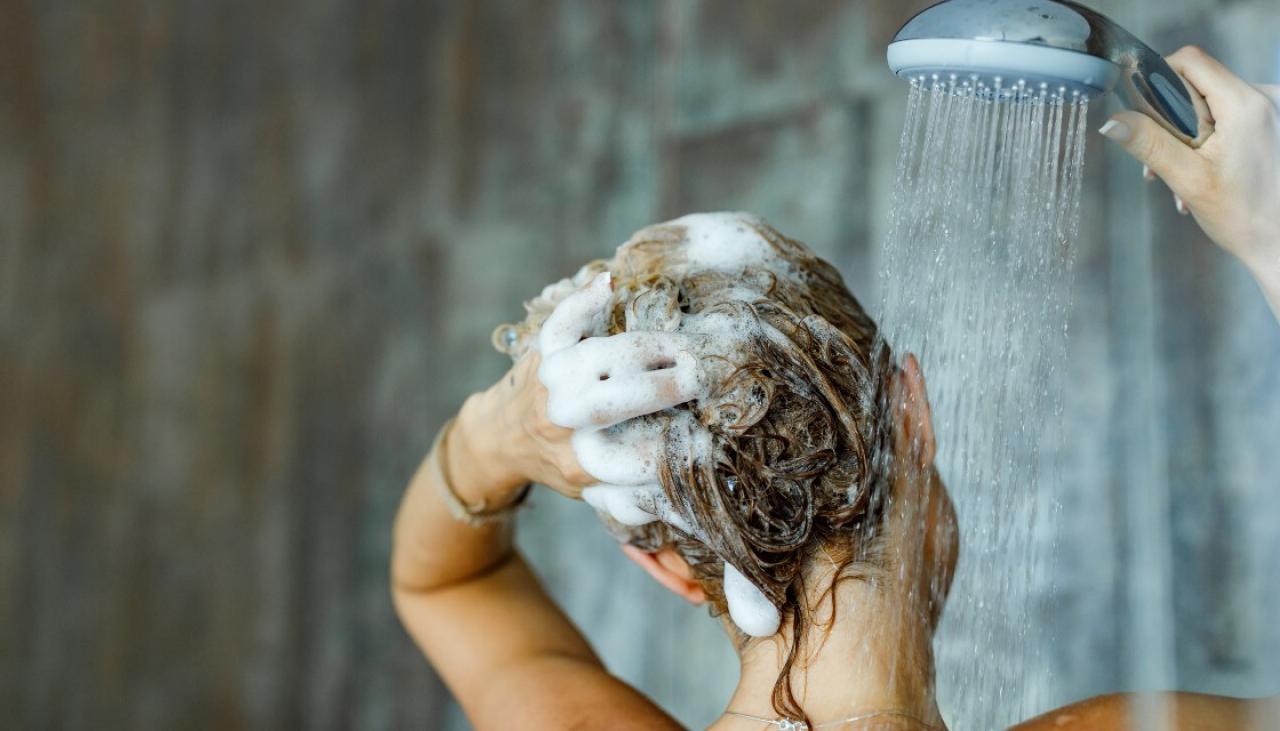 Hairdresser Reveals The Biggest Mistakes Were All Making When We Wash 