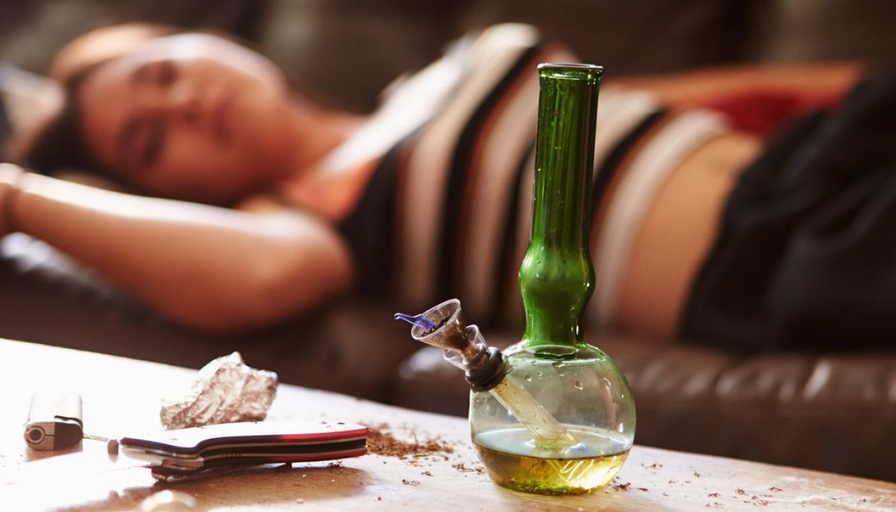 Study reveals smoking cannabis from bong at home generates high