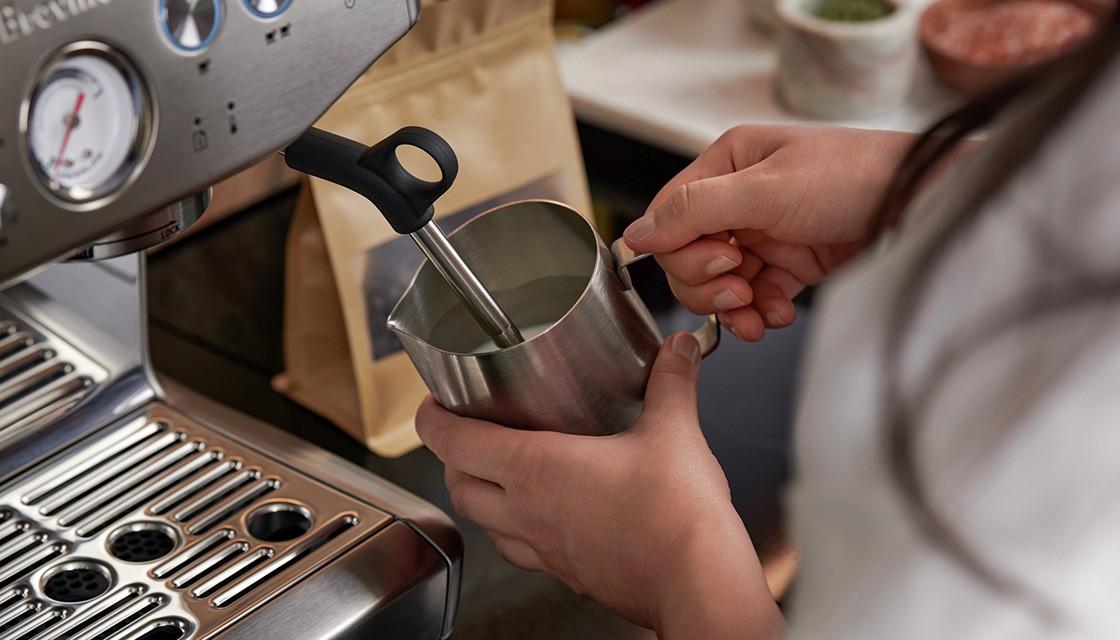 https://www.newshub.co.nz/home/lifestyle/2022/05/review-breville-s-barista-express-impress-delivers-consistent-good-quality-coffee/_jcr_content/par/image_153970008.dynimg.full.q75.jpg/v1653431327681/supplied-breville_barista-express-impress-review3_230522_1120x640.jpg