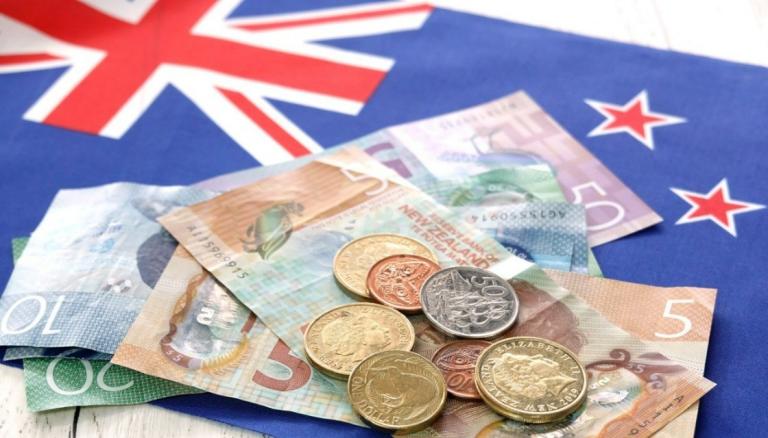 Economist says Government might have 'temptation' to hike taxes as New  Zealand tipped to plunge into recession | Newshub