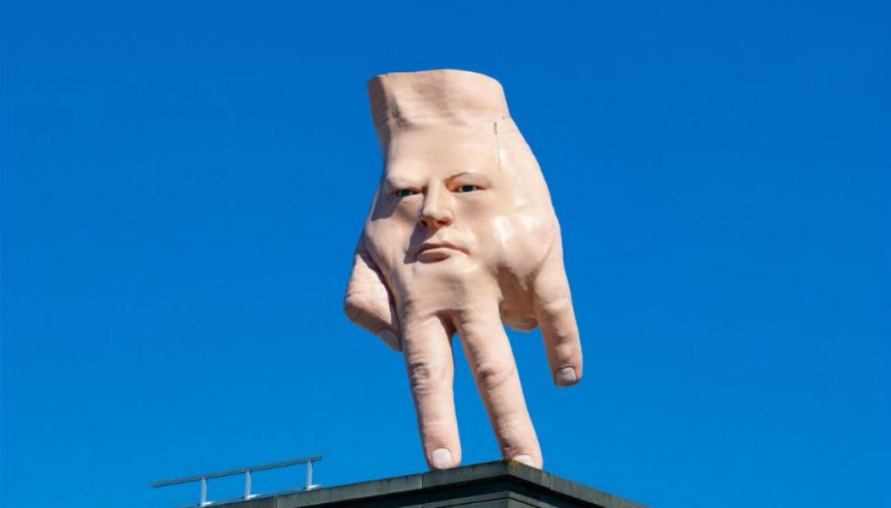 'Nightmare' hand sculpture arrives in Wellington, horrifies locals