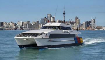 https://www.newshub.co.nz/home/new-zealand/2020/09/man-refuses-to-wear-a-mask-on-fullers-ferry-argues-with-passengers/_jcr_content/par/image.dynimg.360.q75.jpg/v1600046411523/fullers-ferry-waiheke-auckland-CREDIT-FULLERS-FACEBOOK-090619-1120.jpg