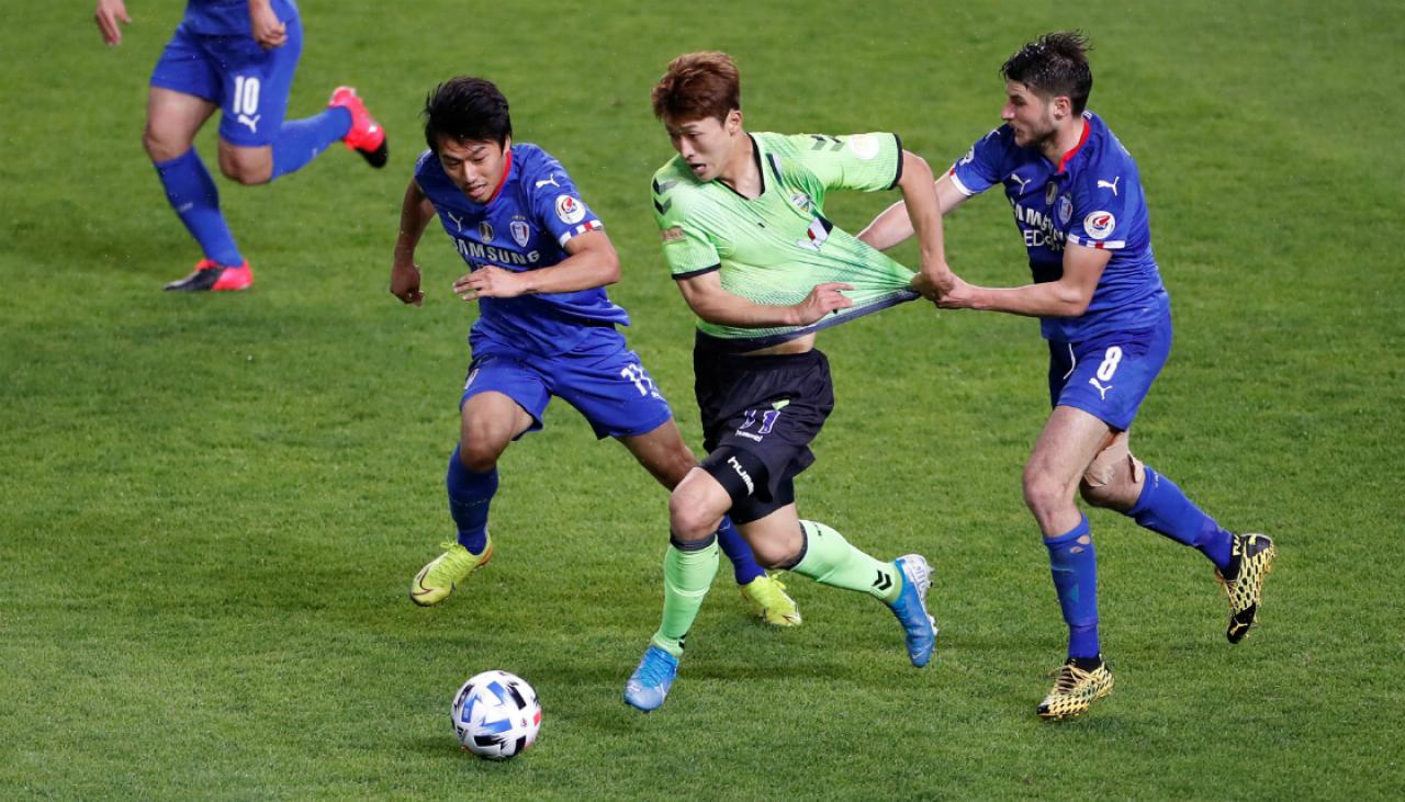 Football: South Korea's K-League becomes first coronavirus-impacted