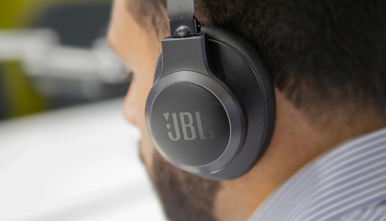 JBL Live 660NC Wireless Review 