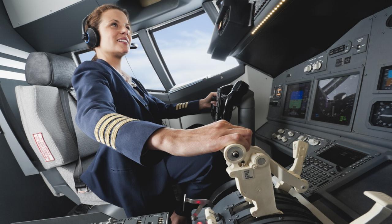 female pilots qantas international pilot commits newshub