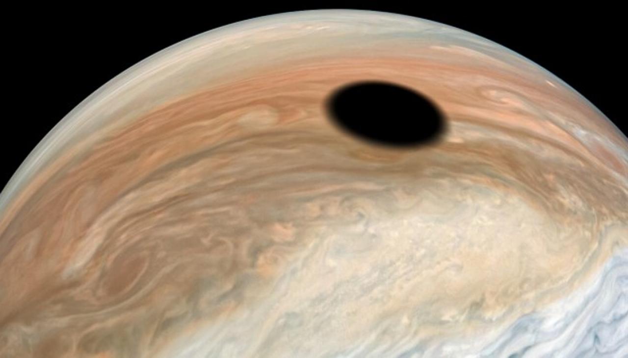 'Black hole' photographed on Jupiter | Newshub