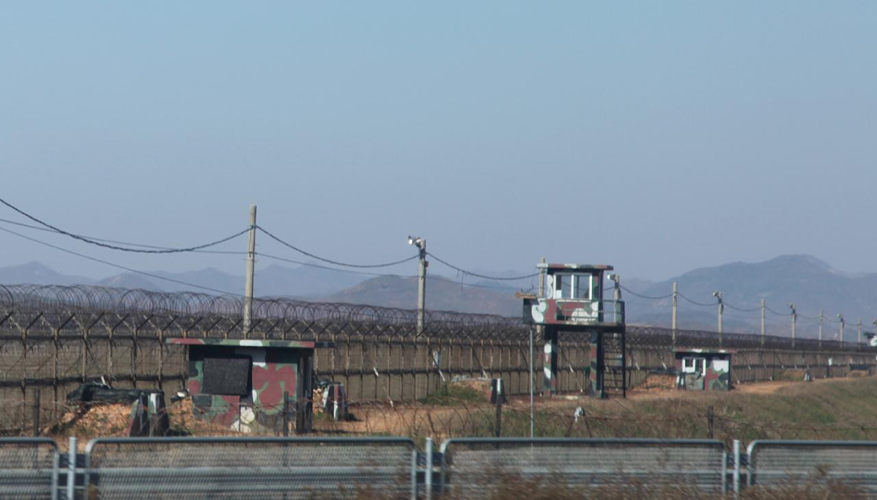 North Korean man reportedly escapes by jumping over border fence | Newshub