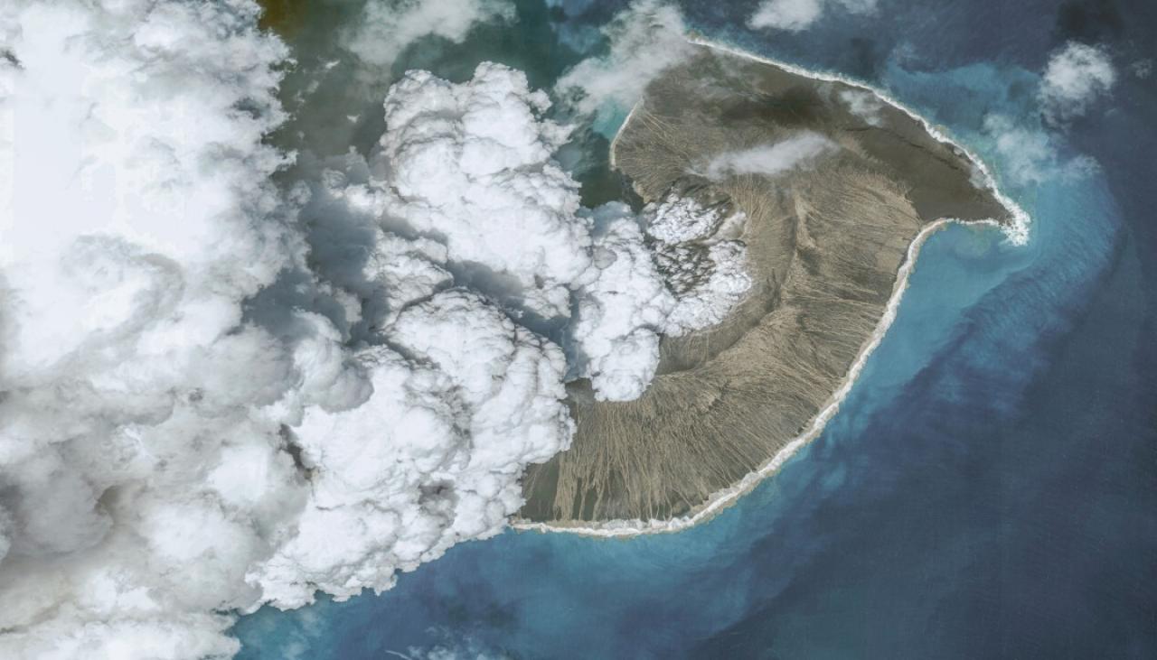 Hunga Tonga–Hunga Haʻapai: Research proposes Tonga's 2022 volcanic ...